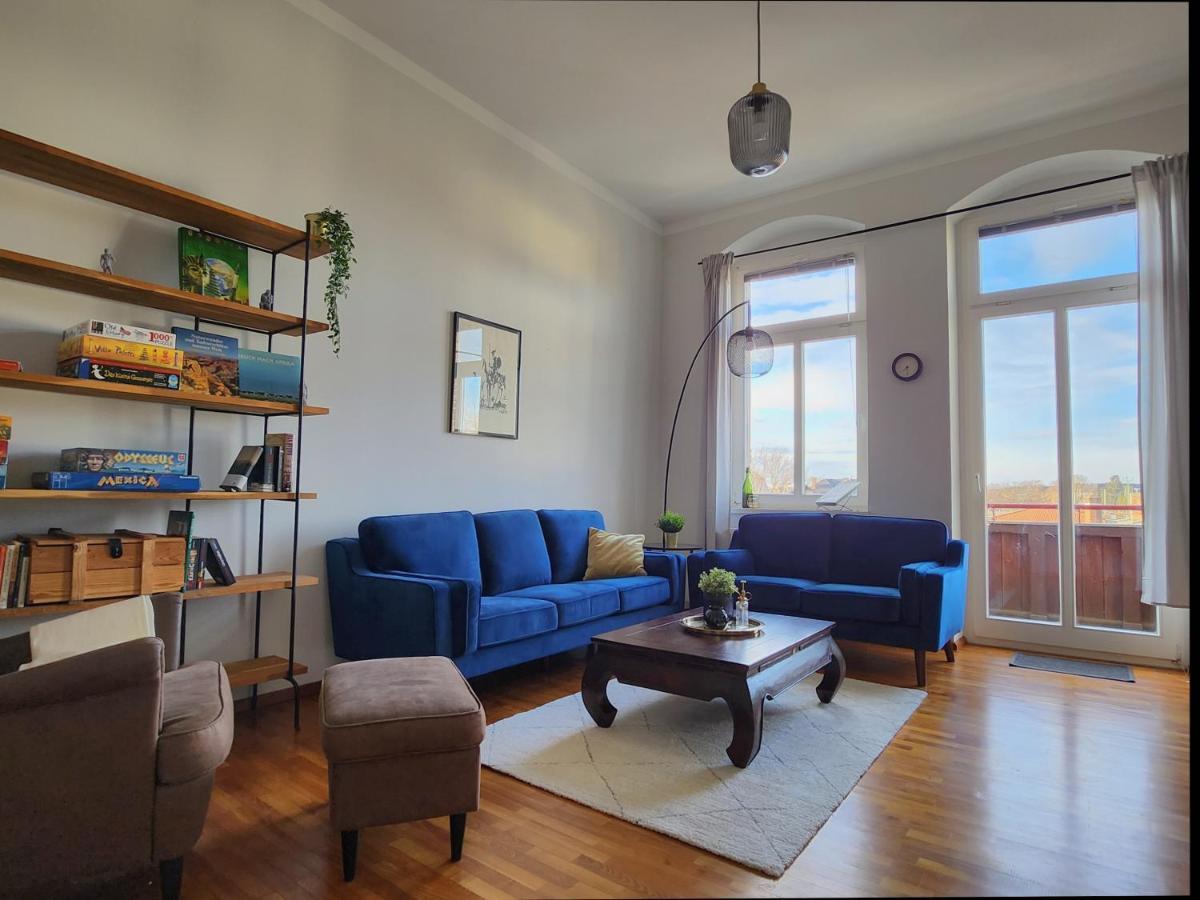 4 Raum Mit Balkon Auf 120sqm In Lage Apartment *