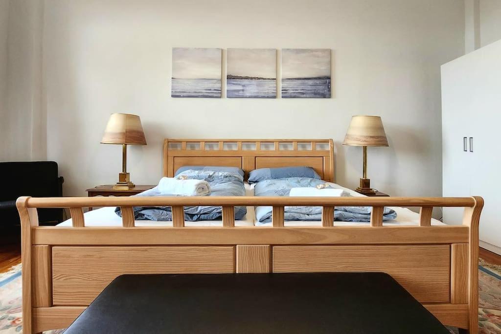 4 Raum Mit Balkon Auf 120sqm In Lage Dresden