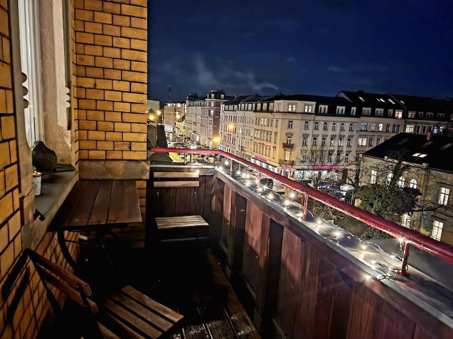 4 Raum Mit Balkon Auf 120sqm In Lage *
